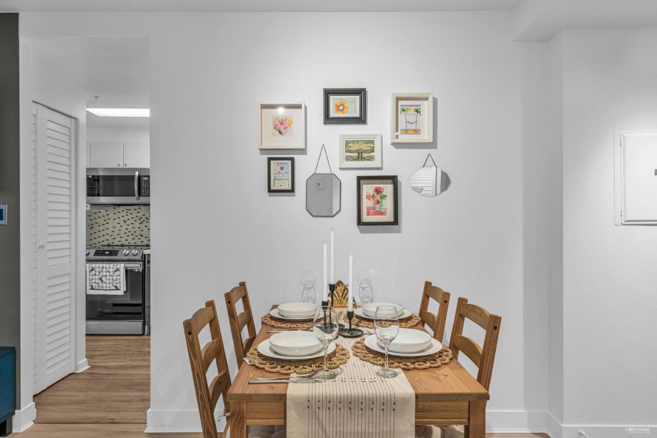 1-Br Condo In Downtown Coal Harbour With Parking And City Views Vancouver Eksteriør bilde