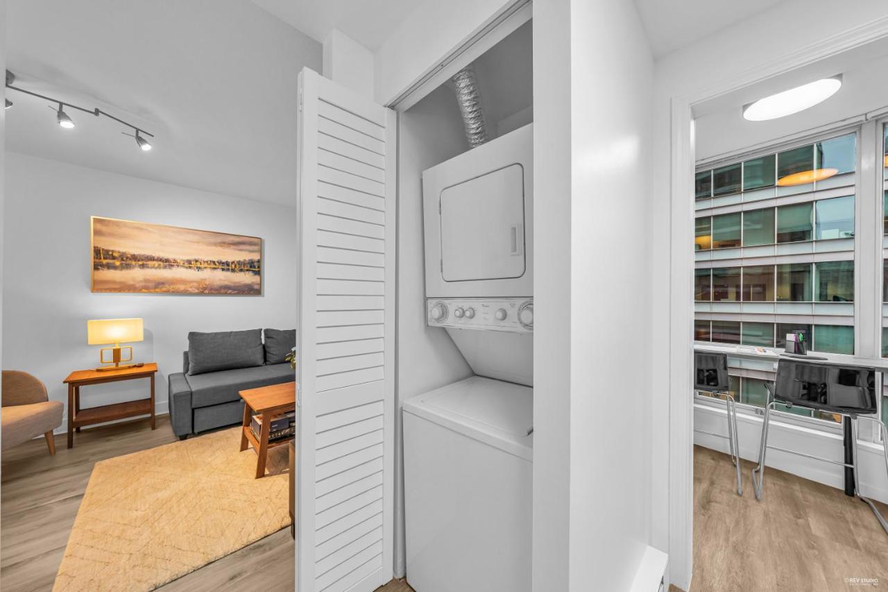 1-Br Condo In Downtown Coal Harbour With Parking And City Views Vancouver Eksteriør bilde